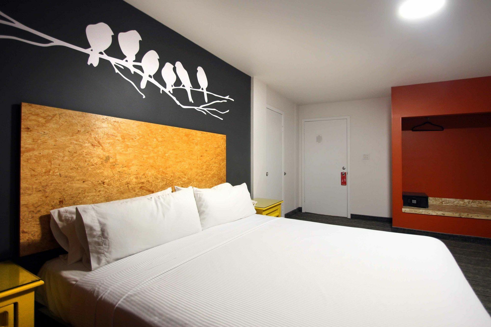 B My Hotel Tijuana Bagian luar foto